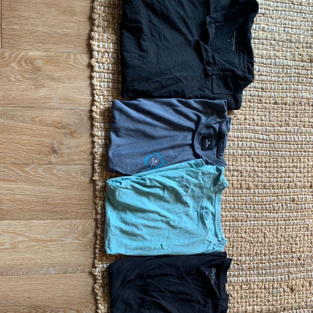 Men’s top bundle 👕 - Picture 1 of 9